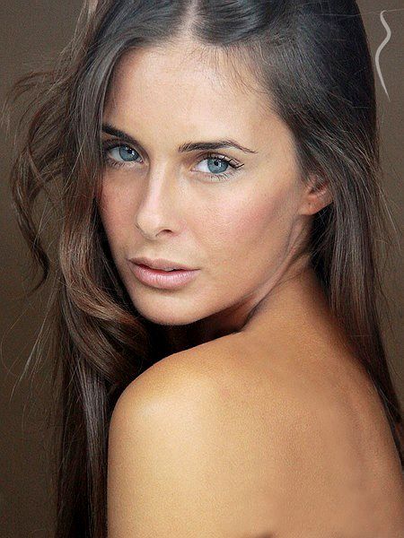 <b>cristina cervera</b> Photos - NjEzIiwiZiI6ImpwZyJ9