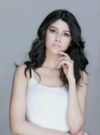 modelo mujer modelo Tanishq from India