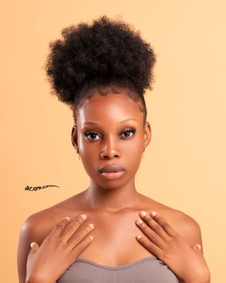 høj Hearty Rotere Diva - a model from Nigeria | Model Management