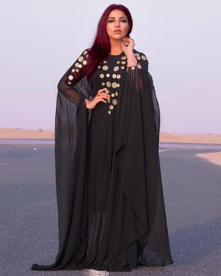 New face femminile modello Zahra from Emirati Arabi