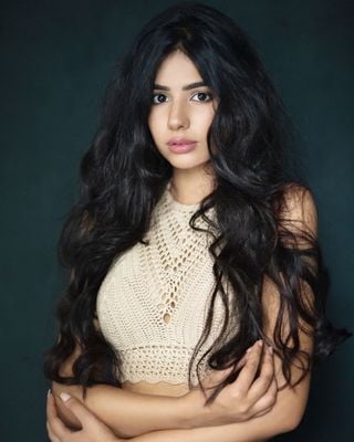 sarah khatri - a model from India | Model Management