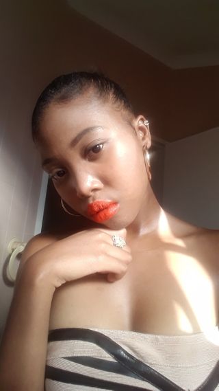 New Face weiblich Model Kimani from Südafrika