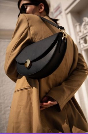 Work bag spill💕 #lrm #workbag #totebag #leatherbag #newbag #handbags ... |  TikTok