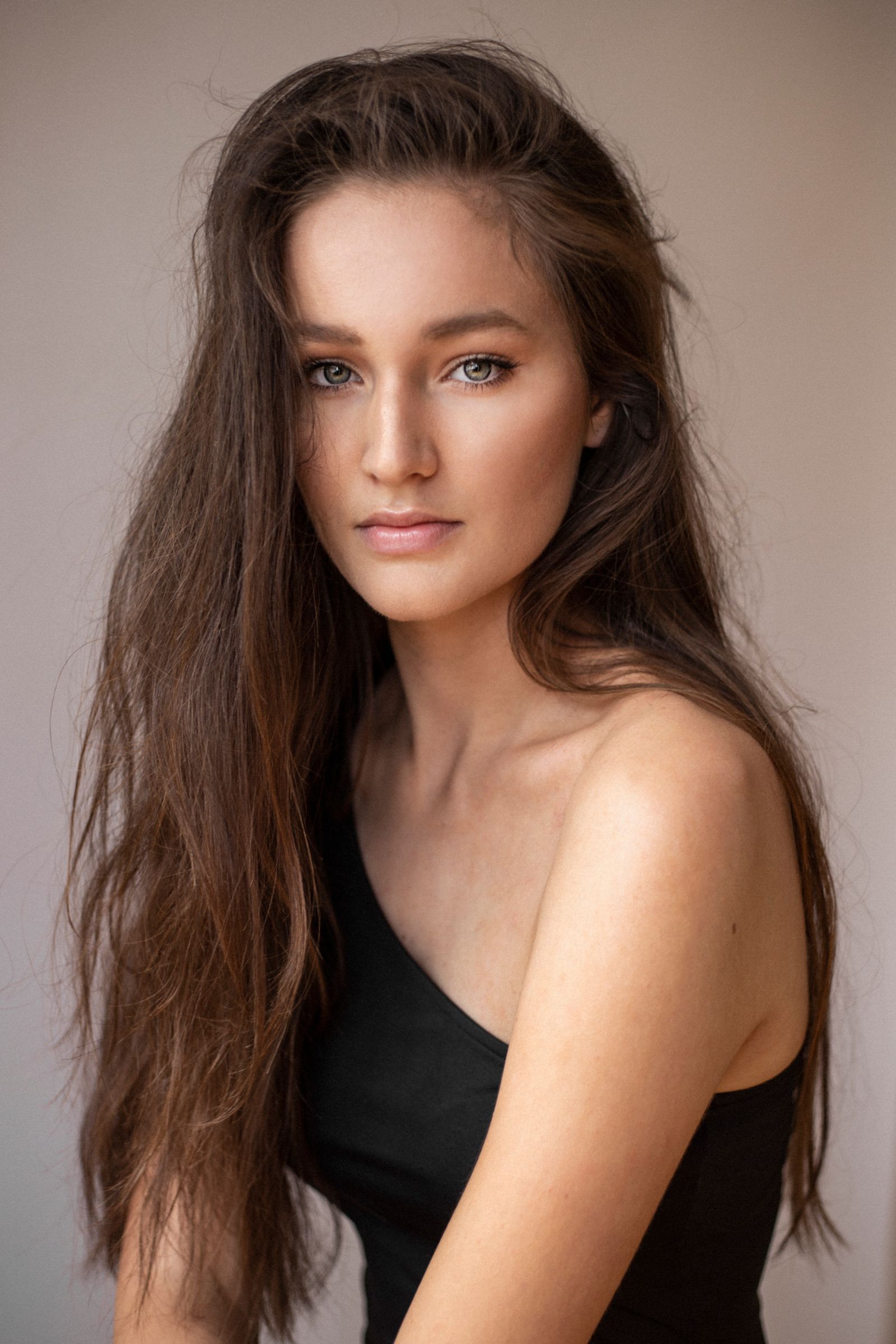Alina - a model from Budapest, Hungary