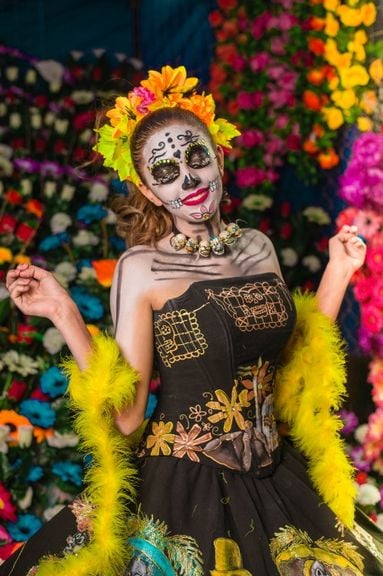 Halloween lookbook: seeking models in Miami for a Halloween funshoot