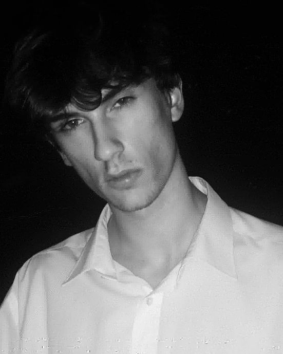 New Face männlich Model Louis from Frankreich