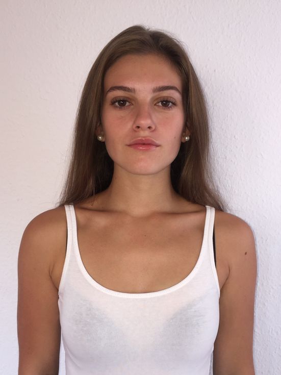 New face femminile modello Lisa from Germania