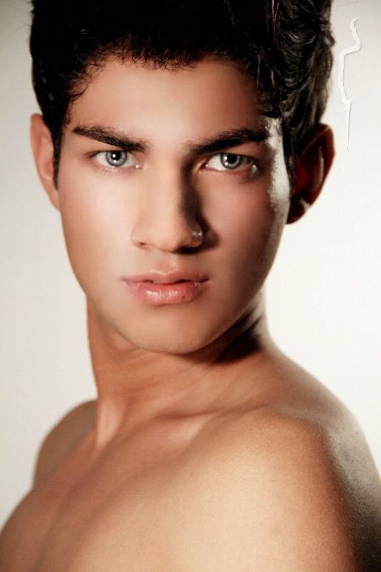 Andrés Corrales - a model from United Kingdom | Model Management