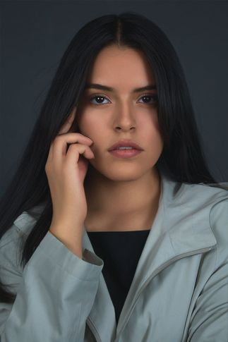  Female model Vale from Mexico